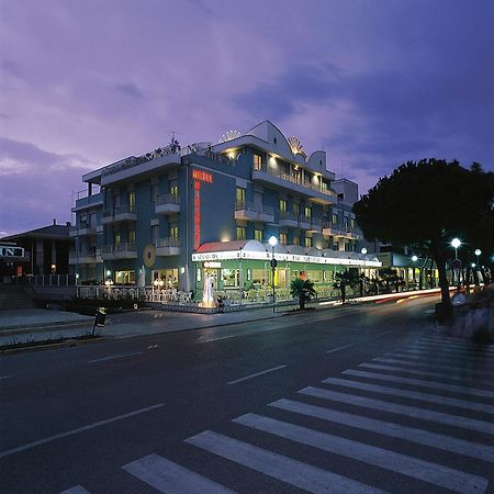 Hotel Miramare Bibione Buitenkant foto