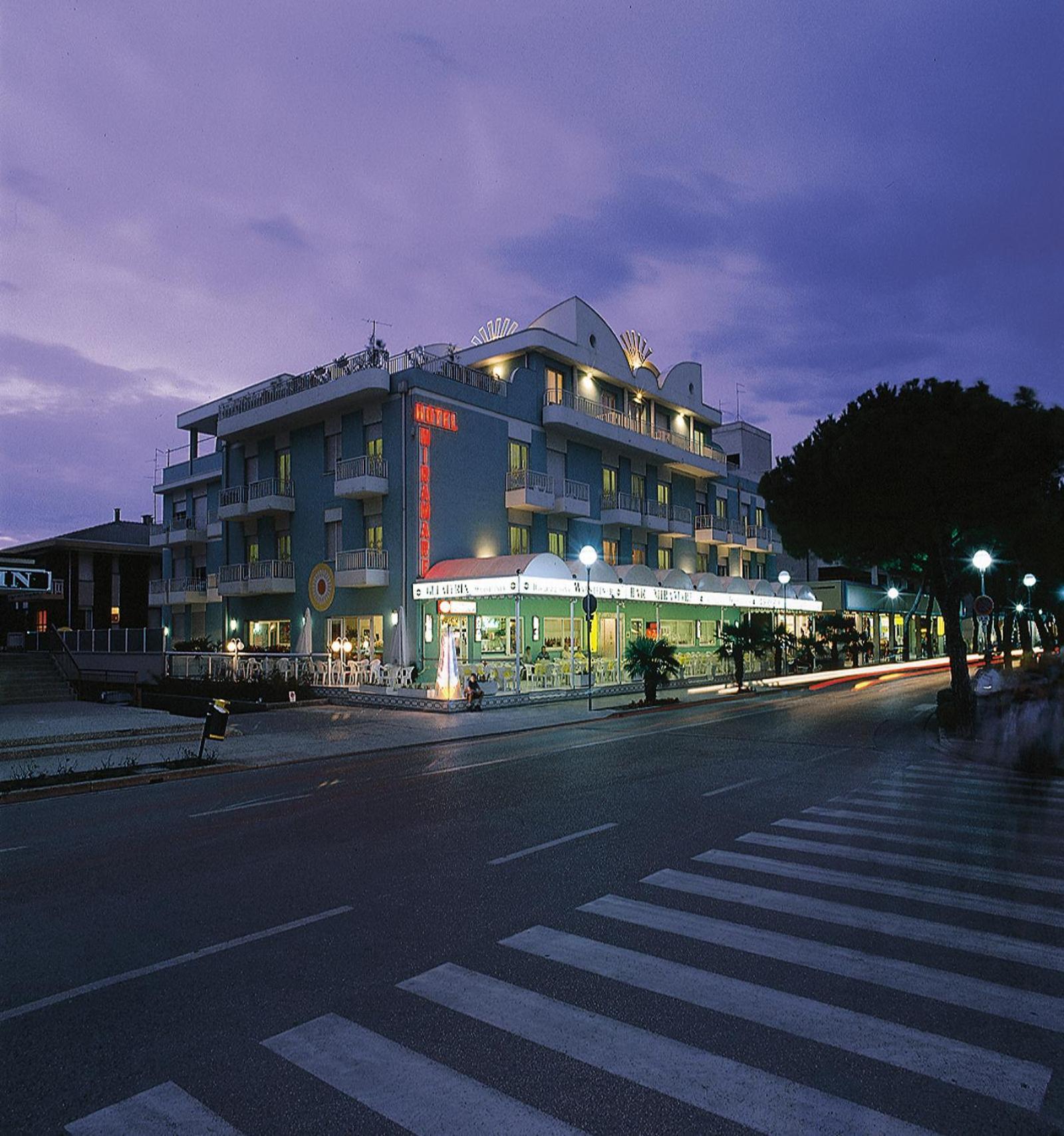 Hotel Miramare Bibione Buitenkant foto